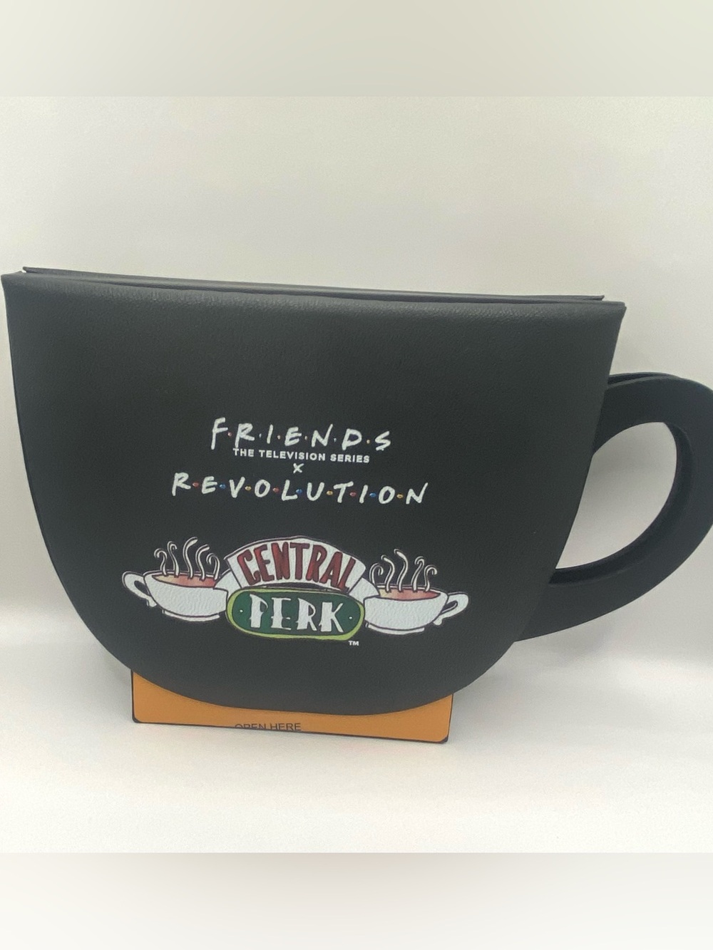 Friends x Makeup Revolution Grab a Cup Face Palette‎ Light to Medium NEW LE - Picture 3 of 13